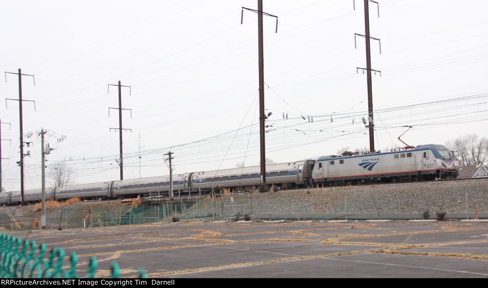 AMTK 637 pushing on test train 866